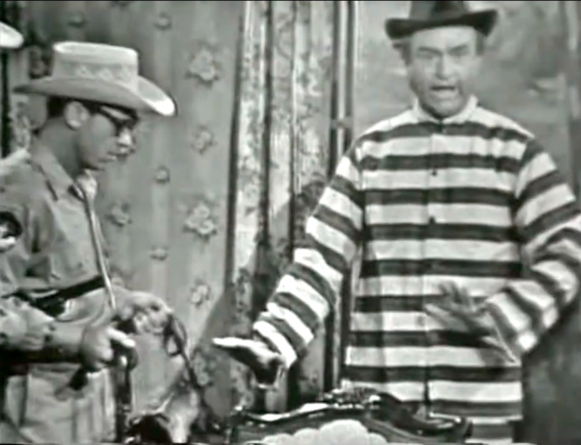 Clem Kadiddlehopper's nearsighted cousin is the sheriff!