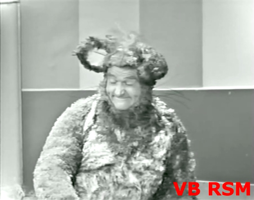 Red Skelton as the Cat in the silent spot