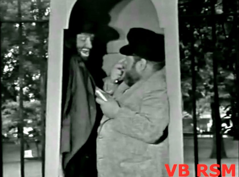 Freddie the Freeloader and Chiselwick (Sebastian Cabot) are caught in the box for the Queen's guard!