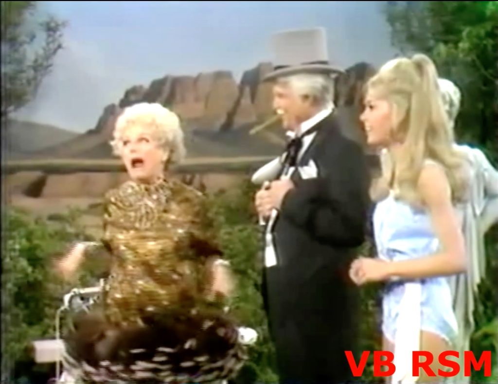 Phyllis Diller, San Fernando Red, Elaine Joyce in "Beauty Is Only Skin Deep Unless You're a Banana"