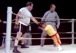 Silent Spot - The Referee - Bern Hoffman and Billy Barty as boxers, with referee Red Skelton