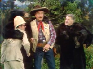 Bear, Wally Cox, Sheriff Deadeye, Jimmy Cross in bear suit - "The Bear was a Barefaced Liar"