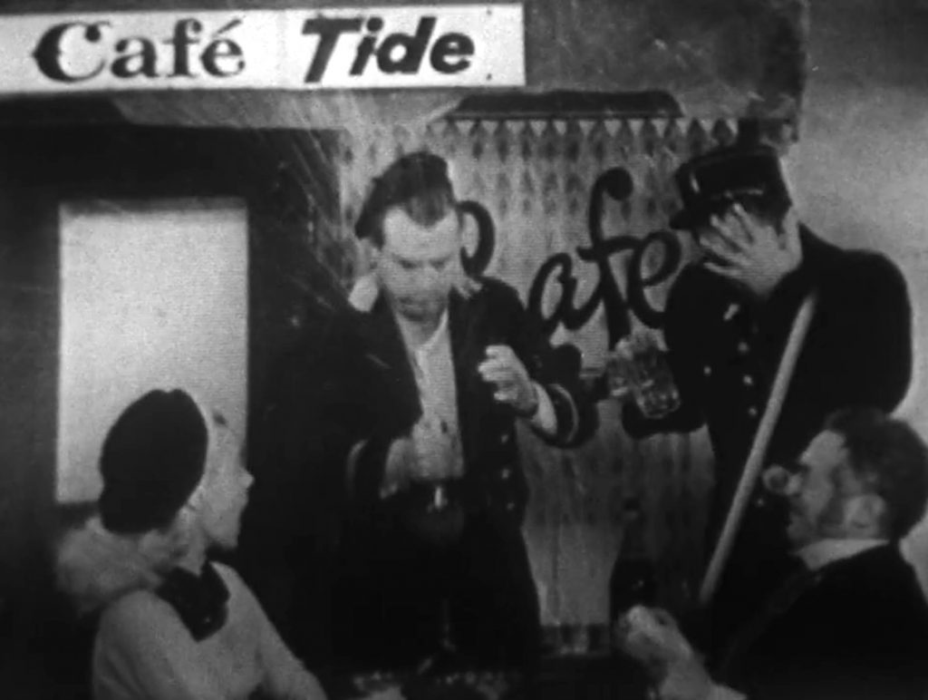 Red Skelton soaking everyone at the end of Cafe Paree