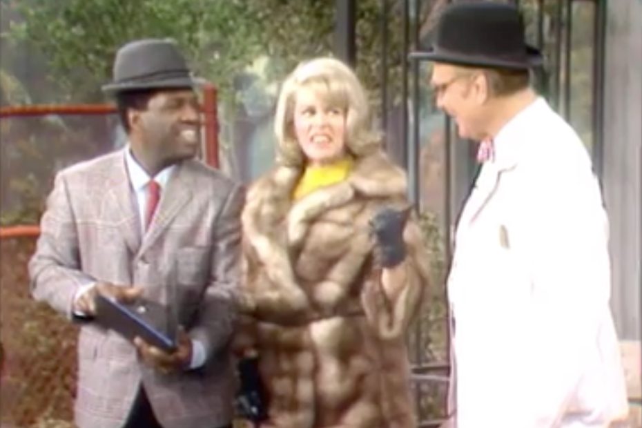Insurance agent Nipsey Russel with Clara (Emmaline Henry) and George Appleby (Red Skelton)