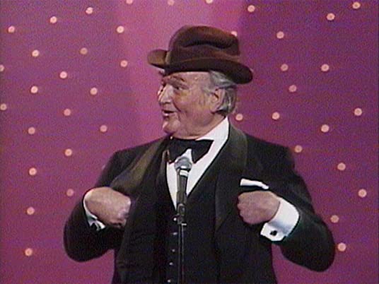 Red Skelton's monologue, with his seagull friends Gertrude and Heathcliffe, in "A Royal Command Performance"