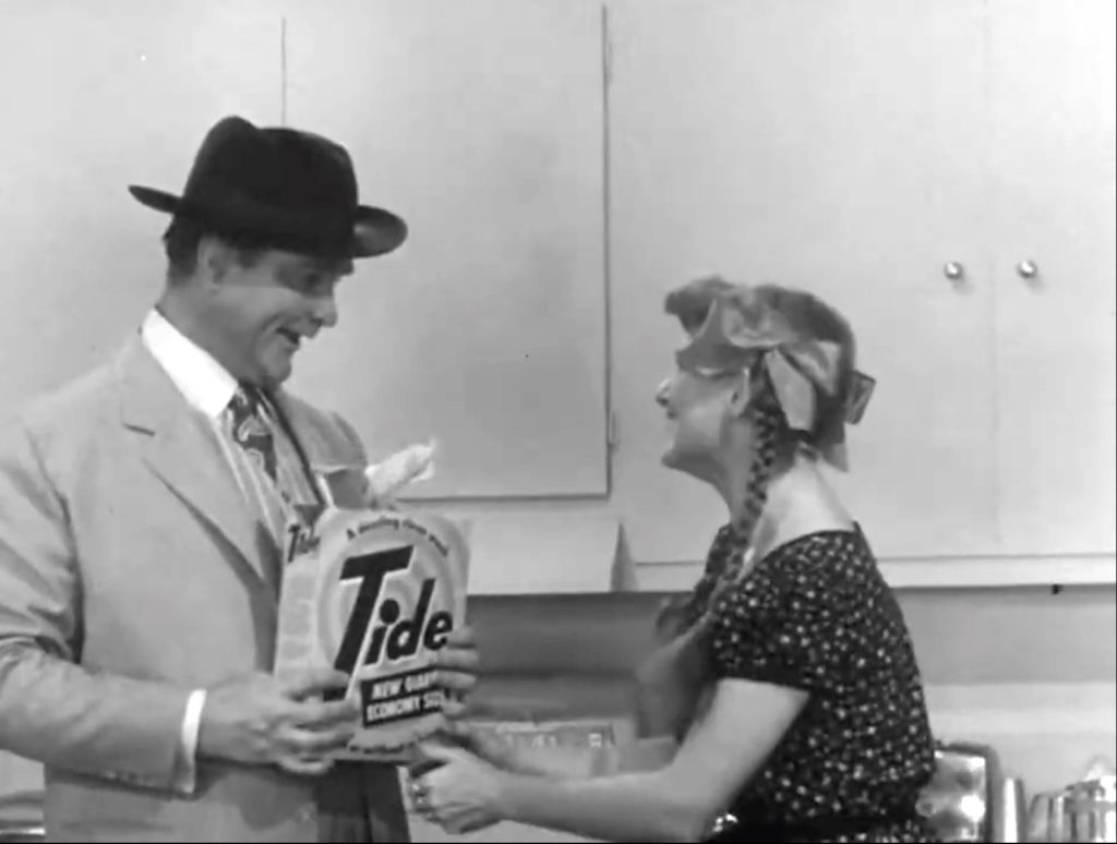 Clem Kaddiddlehopper and Daisy June (Shirley Mitchell) doing a Tide commercial